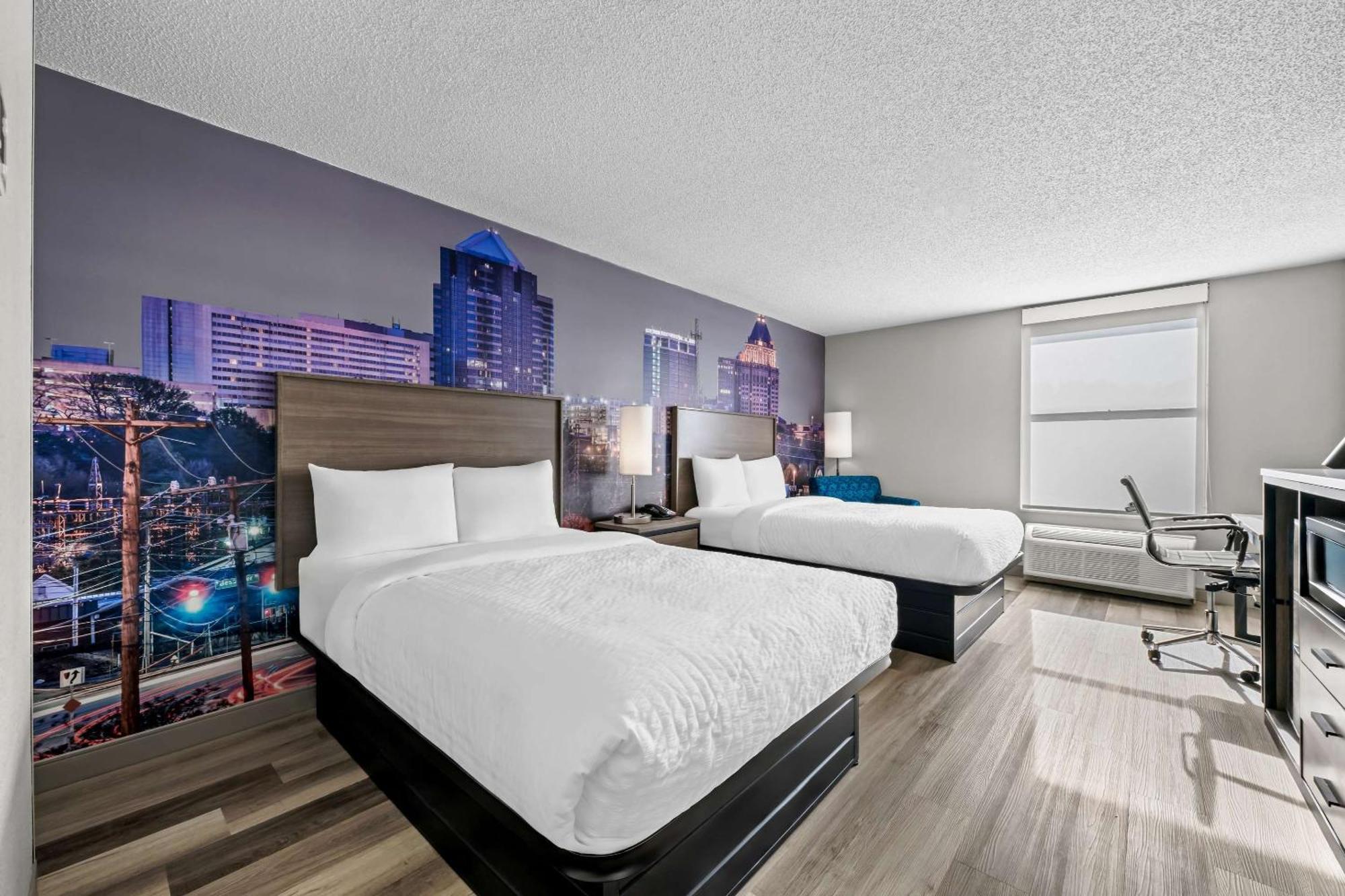 Hotel Clarion Pointe Archdale Exterior foto