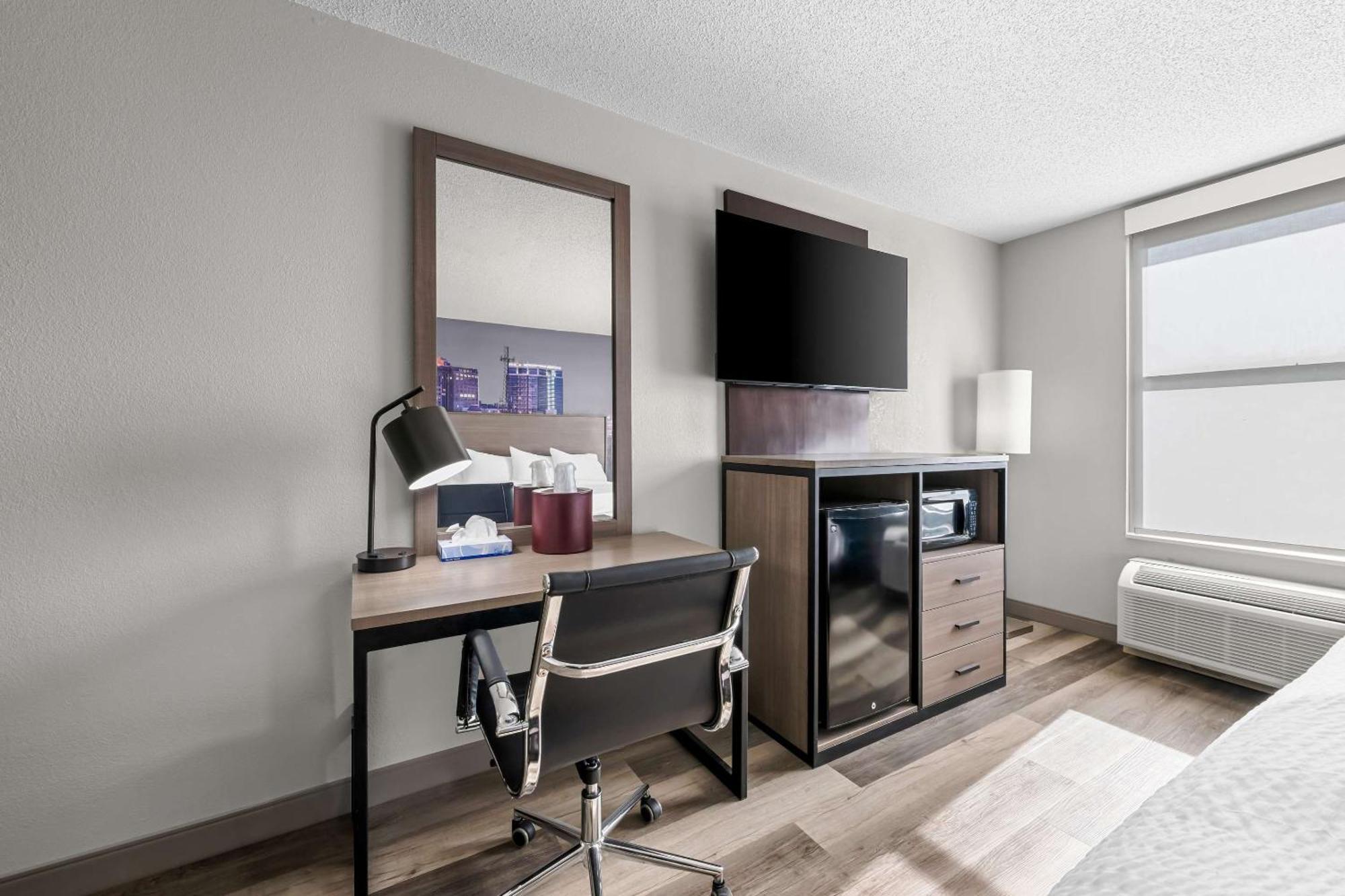 Hotel Clarion Pointe Archdale Exterior foto