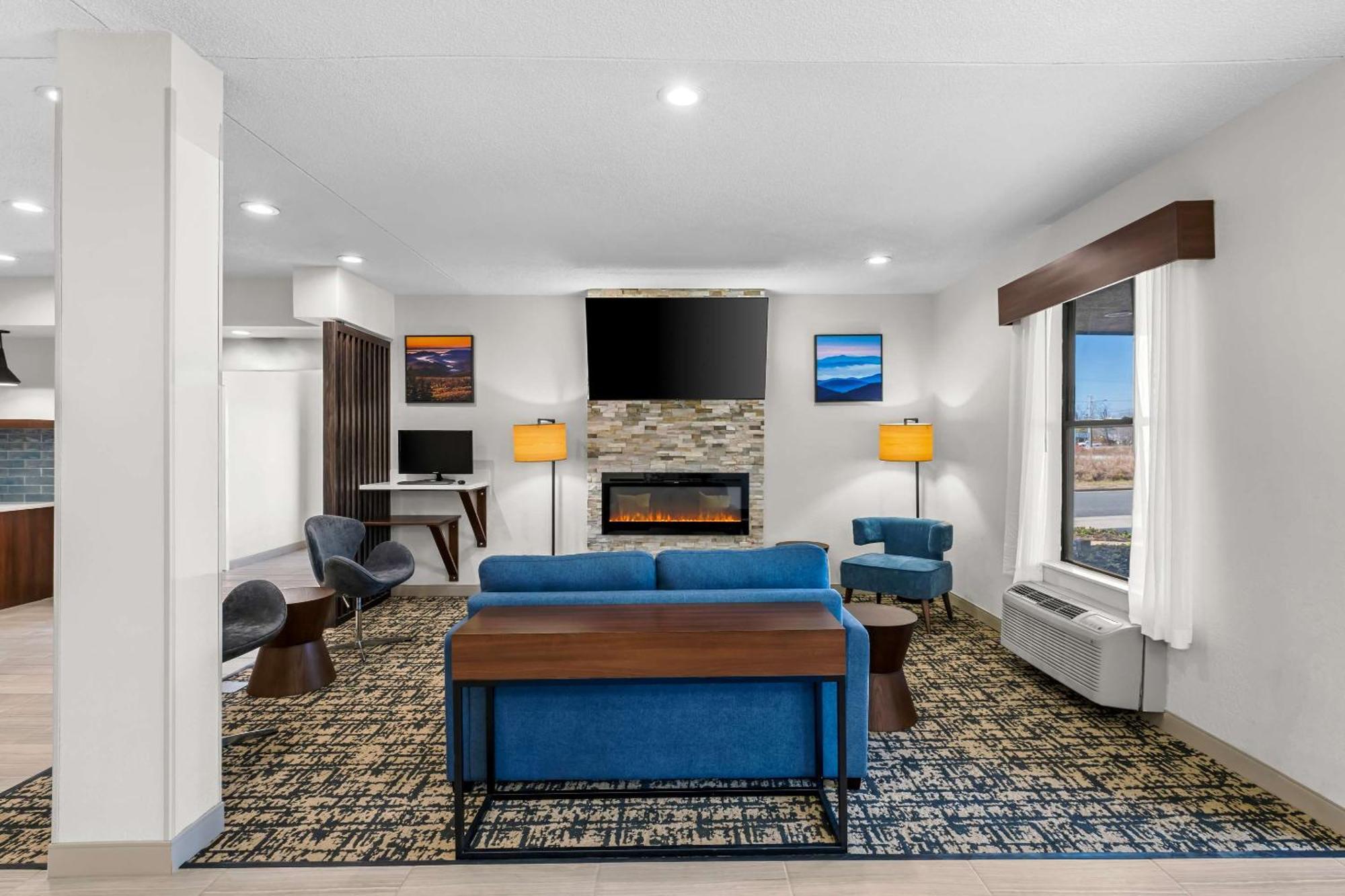 Hotel Clarion Pointe Archdale Exterior foto